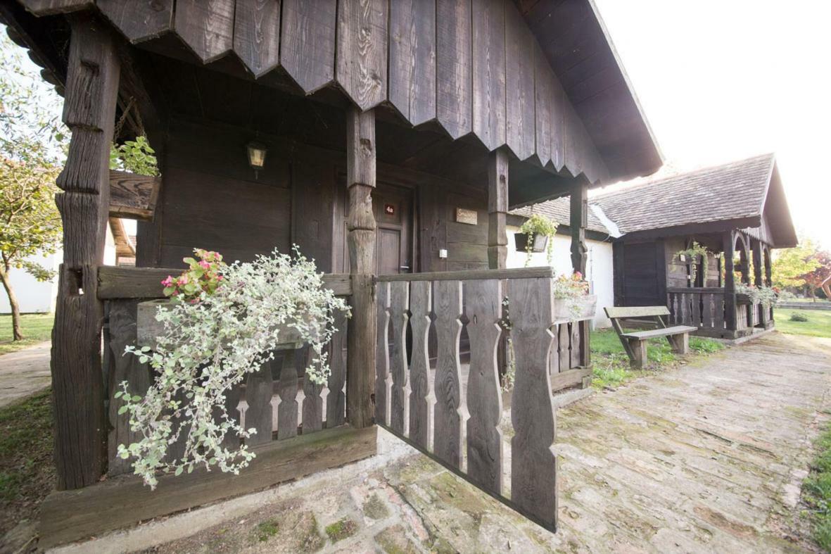 Acin Salas Tordinci Exterior photo
